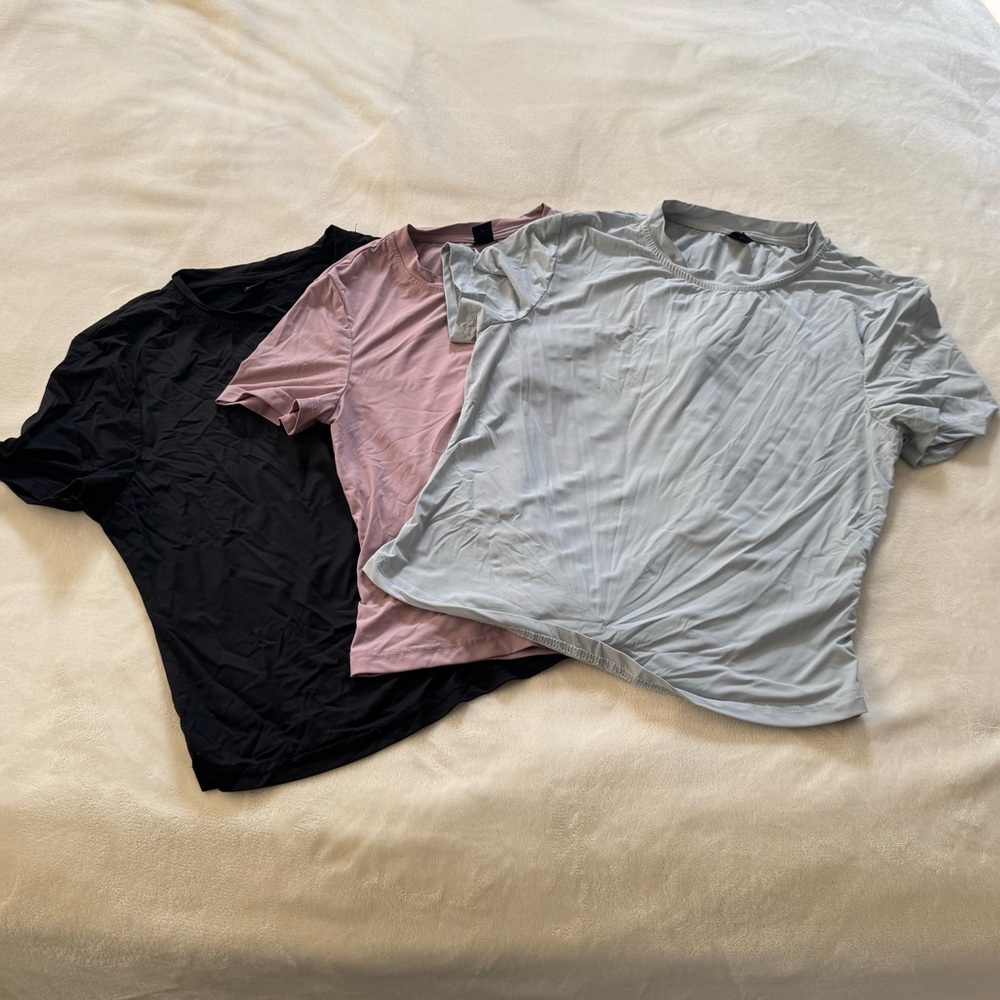 SHEIN - Set of Three T-Shirts in Black, Lavender, and Baby Blue